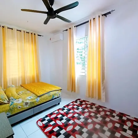 Homestay Taman Manjung Point Lumut Perak Exterior photo
